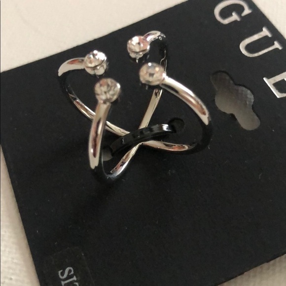 GUESS Ring - Picture 2 of 2